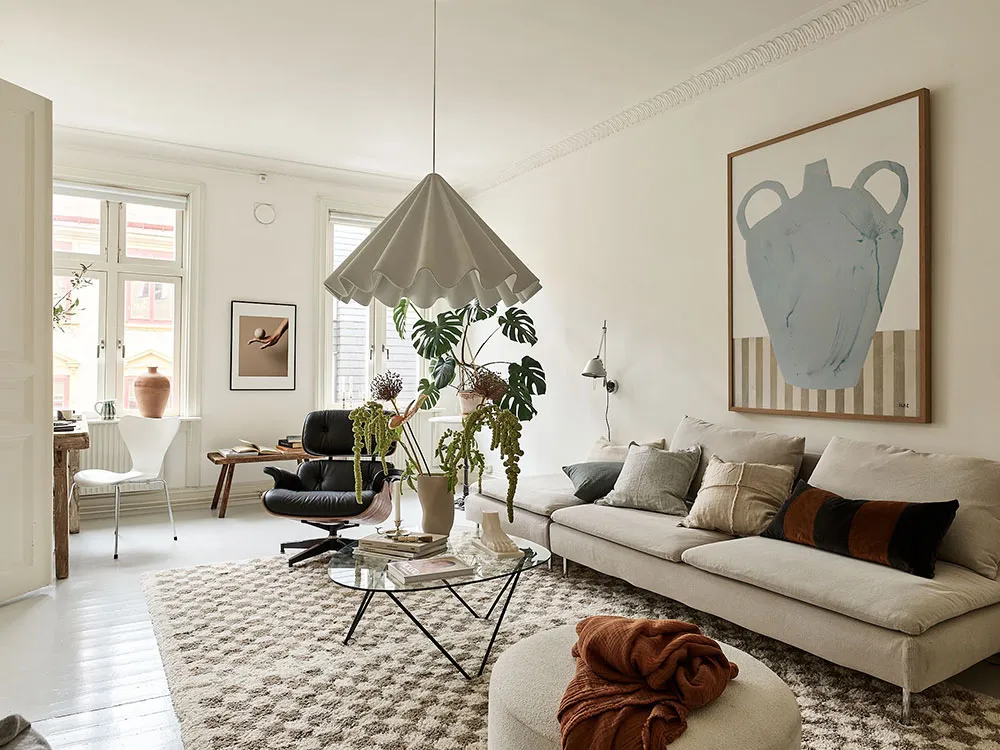 Appartement blanc dans un ancien bâtiment en bois à Gétебourg (87 m²) - Gallery image 3