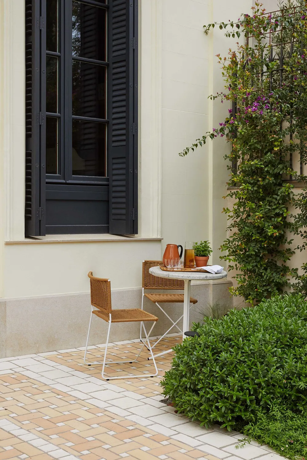 Milchige Interieurs eines eleganten Townhouses in Barcelona - Gallery image 23