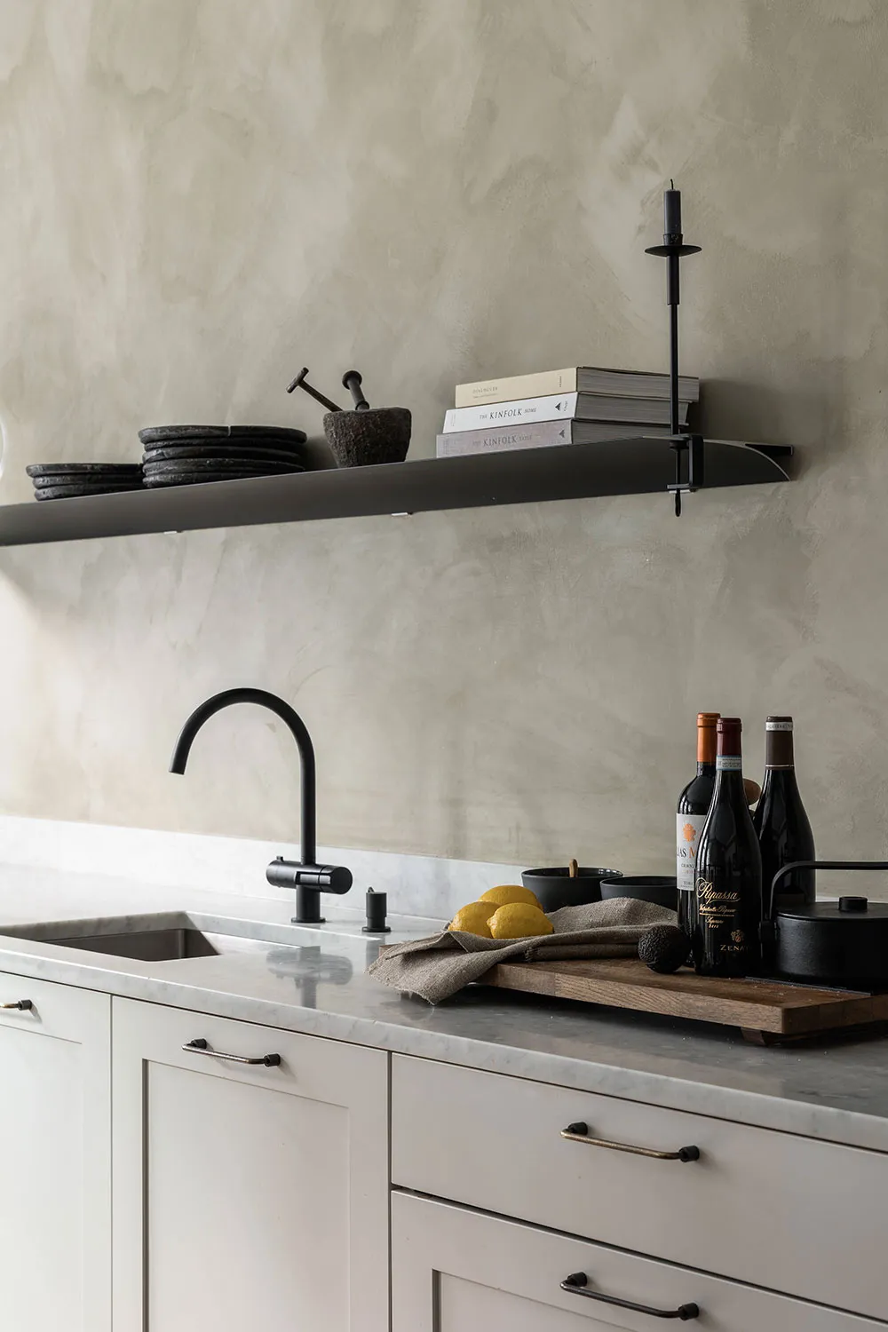 स्टॉकहोम में “सैंड टोन्स” में बनाया गया “मॉडर्न क्लासिक” - Gallery image 7