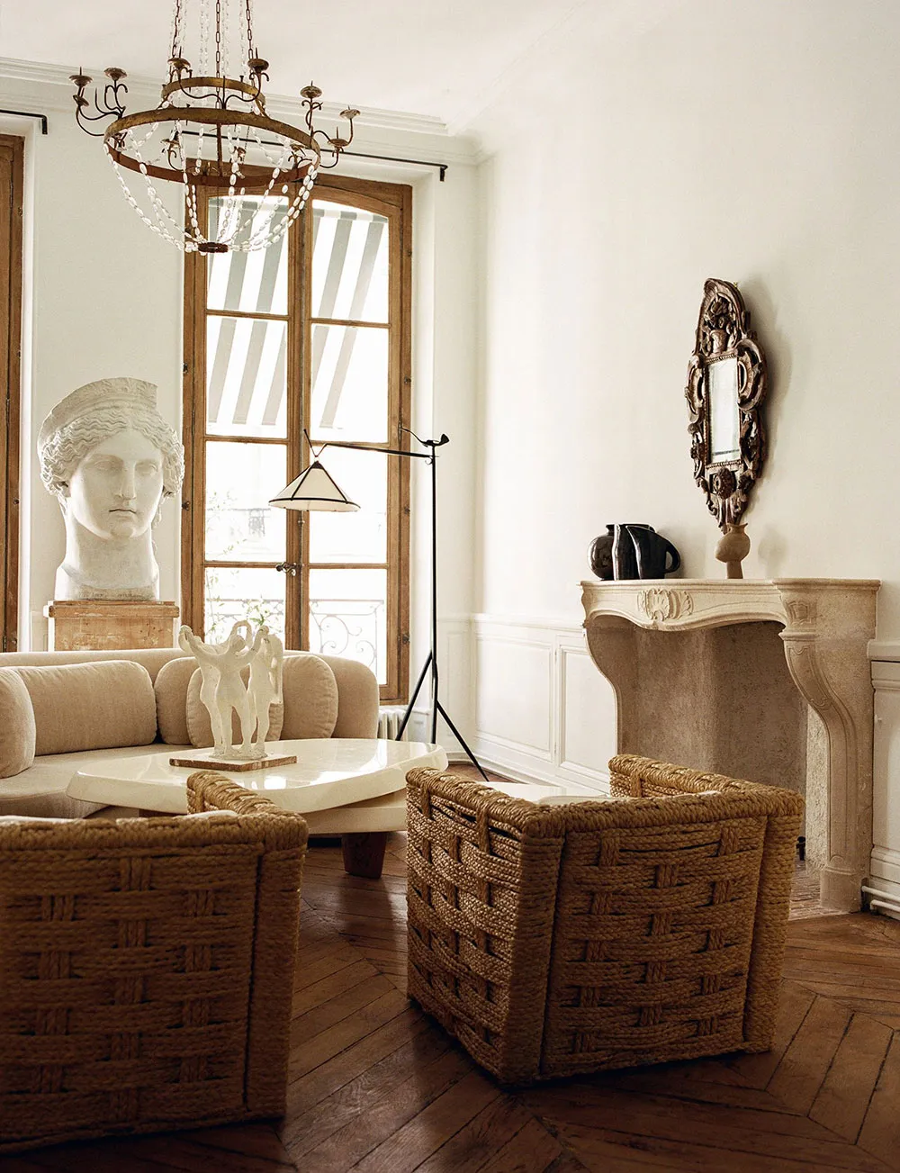 Skułptury, design vintage i nowoczesny styl: apartamenty w Paryżu (75 m²) - Gallery image 2