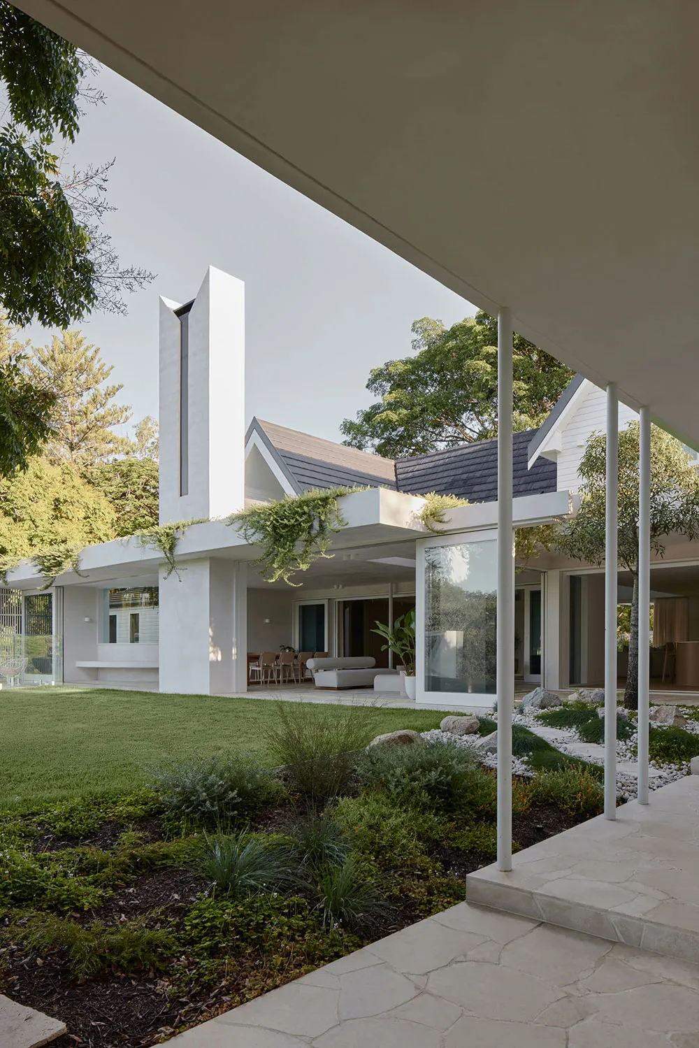 Moderne Architektur in Einklang mit Natur und warme Innenausstattungen im Haus in Australien - 2