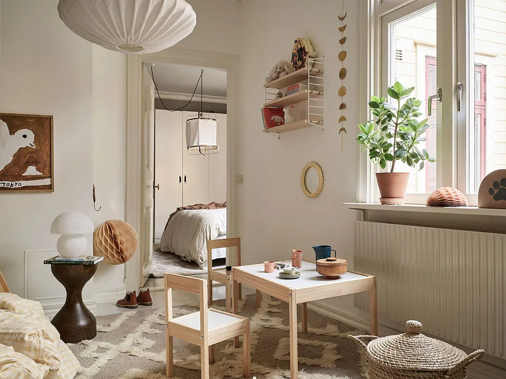 Appartement blanc dans un ancien bâtiment en bois à Gétебourg (87 m²) - Gallery image 13