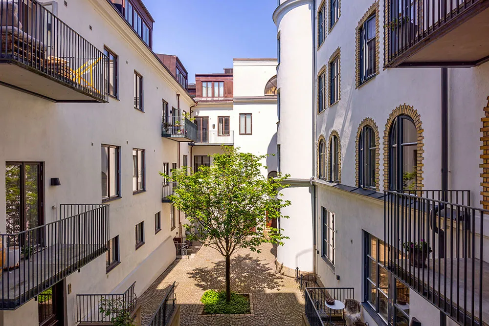 Квартира со спальней за стеклом в доме 19 века в Гетеборге (58 кв. м) - Gallery image 27