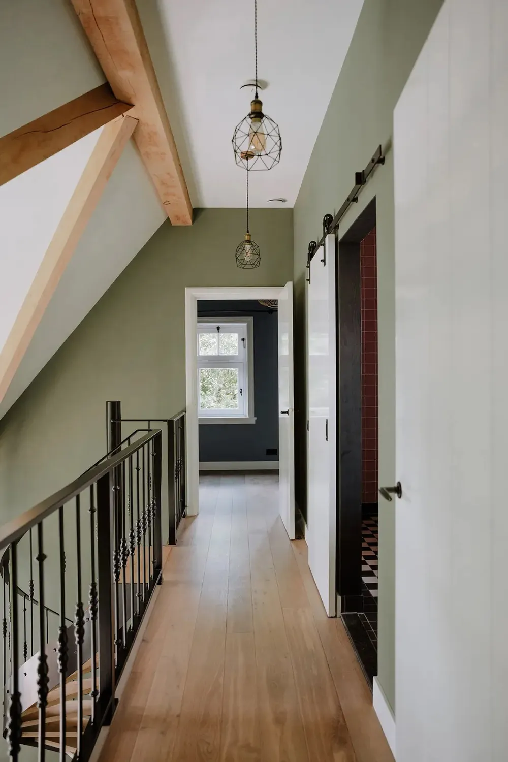 Dunkle Böden und traditionelle Charme: Neuer Landhaus-Stil in den Niederlanden - Gallery image 20