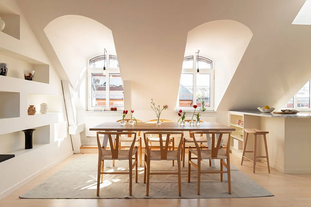 Летние акценты в декоре светлой мансардной квартиры в Стокгольме (70 кв. м) - Gallery image 11