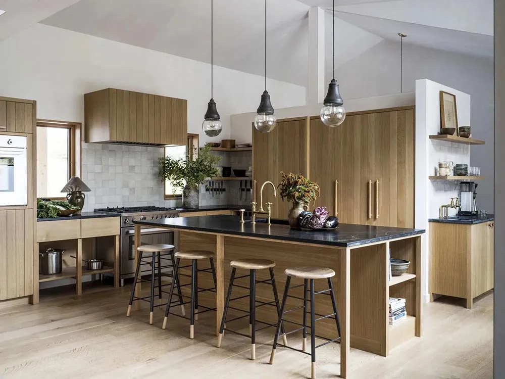 Blühende Wände und gemütliche Atmosphäre: Ein renovierter Bauernhof in den USA - Gallery image 11