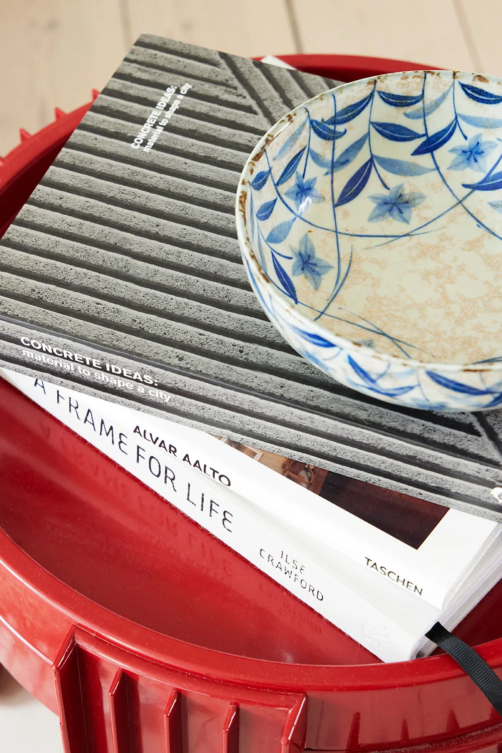 Beautiful Summer Tones in Interior Design of Copenhagen Designer's Apartment - Gallery image 15