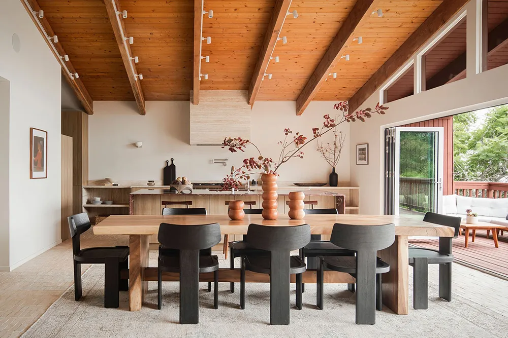 Cozy Modern Design of an Unusual House in California - Gallery image 2