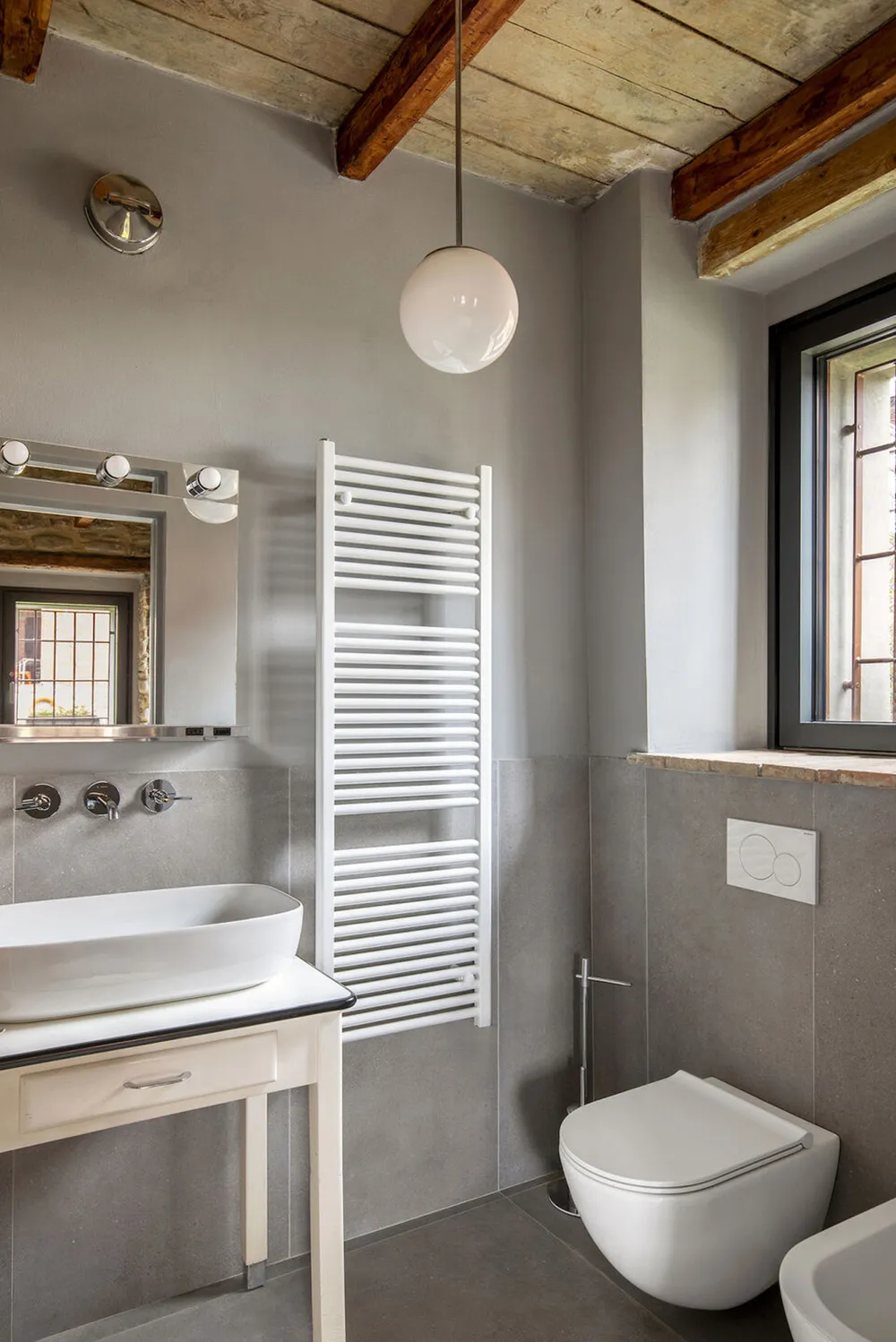 Historic Architecture, Bold Design and Nature: House in Italy - Gallery image 15