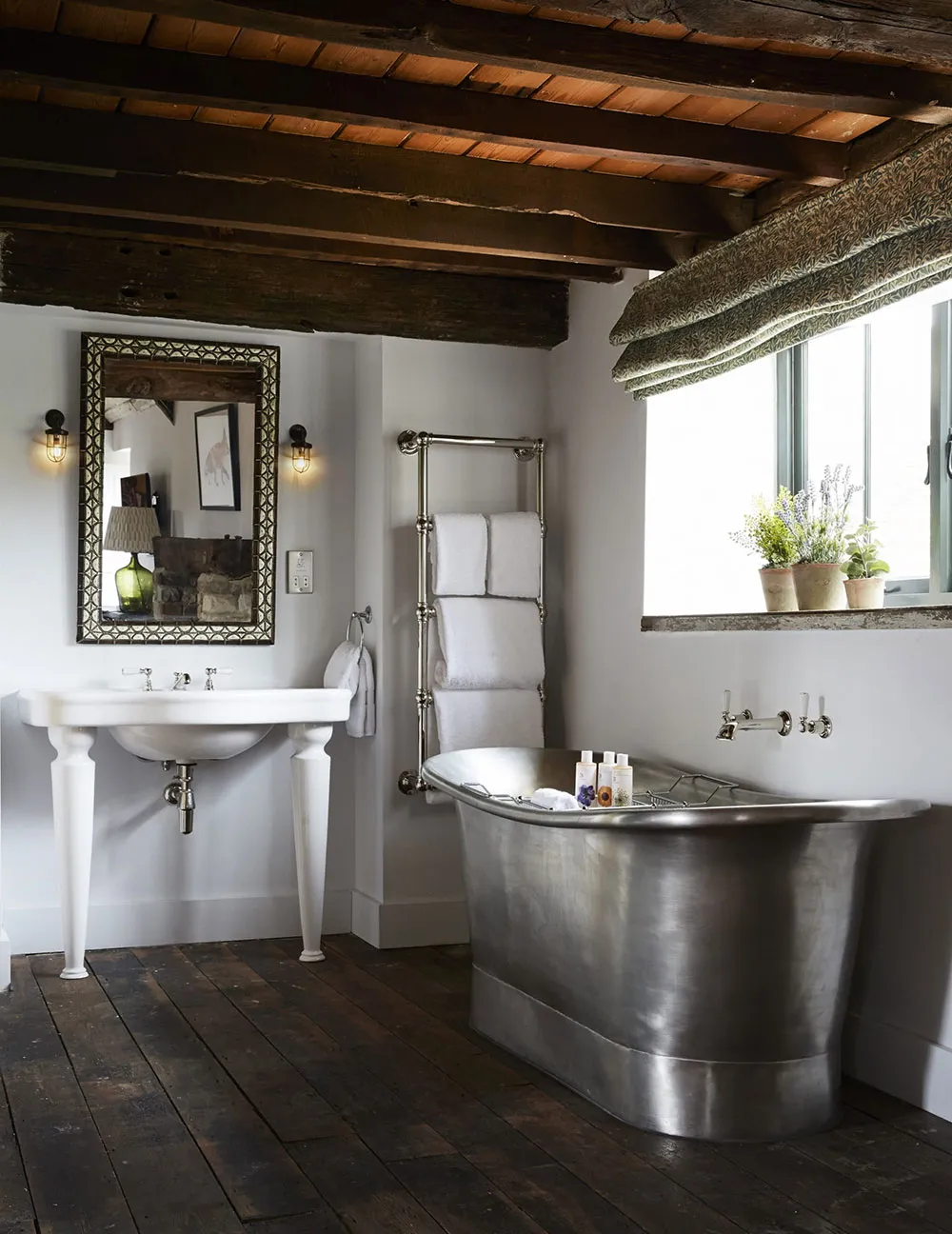 Старовічний кам'яний котедж із чудовими інтер'єрами в Англії - Gallery image 8