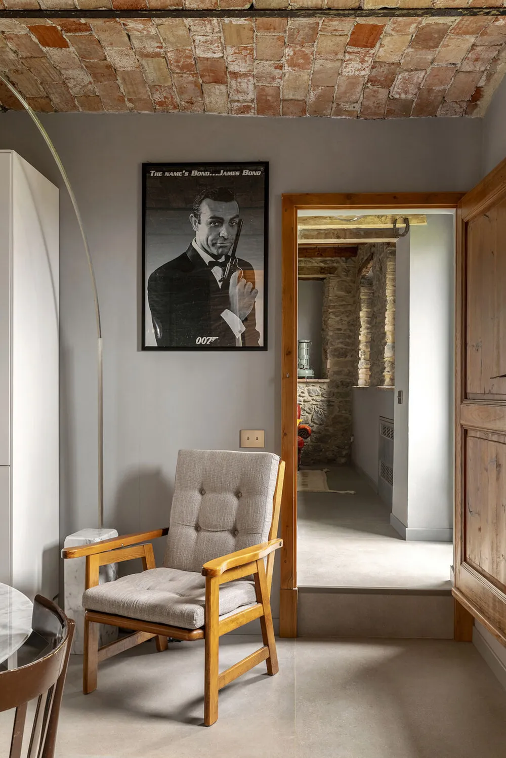 Historic Architecture, Bold Design and Nature: House in Italy - Gallery image 18