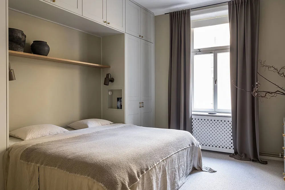 स्टॉकहोम में “सैंड टोन्स” में बनाया गया “मॉडर्न क्लासिक” - Gallery image 18