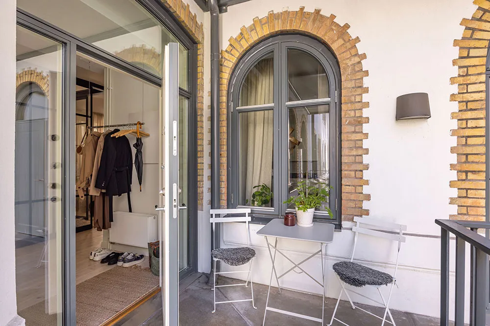 Квартира со спальней за стеклом в доме 19 века в Гетеборге (58 кв. м) - Gallery image 25