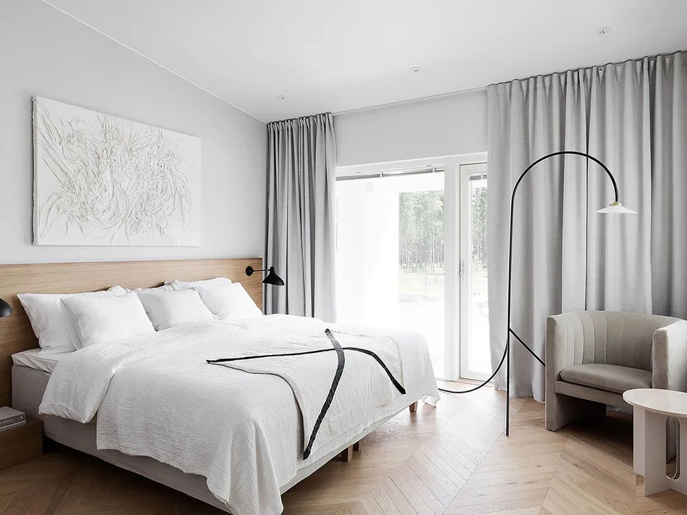 Эфектная черно-белая резиденция в Финляндии - Gallery image 10