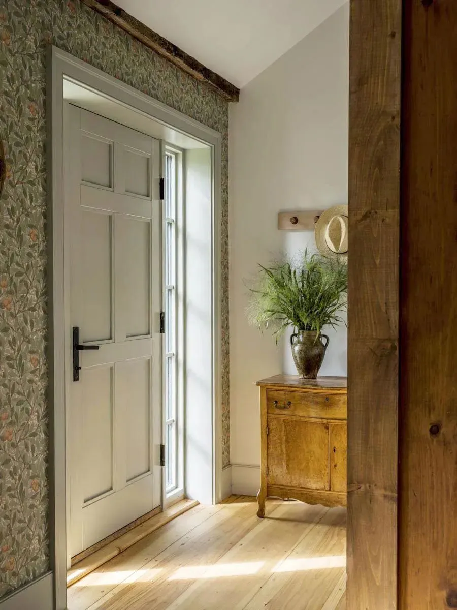 Blühende Wände und gemütliche Atmosphäre: Ein renovierter Bauernhof in den USA - Gallery image 2