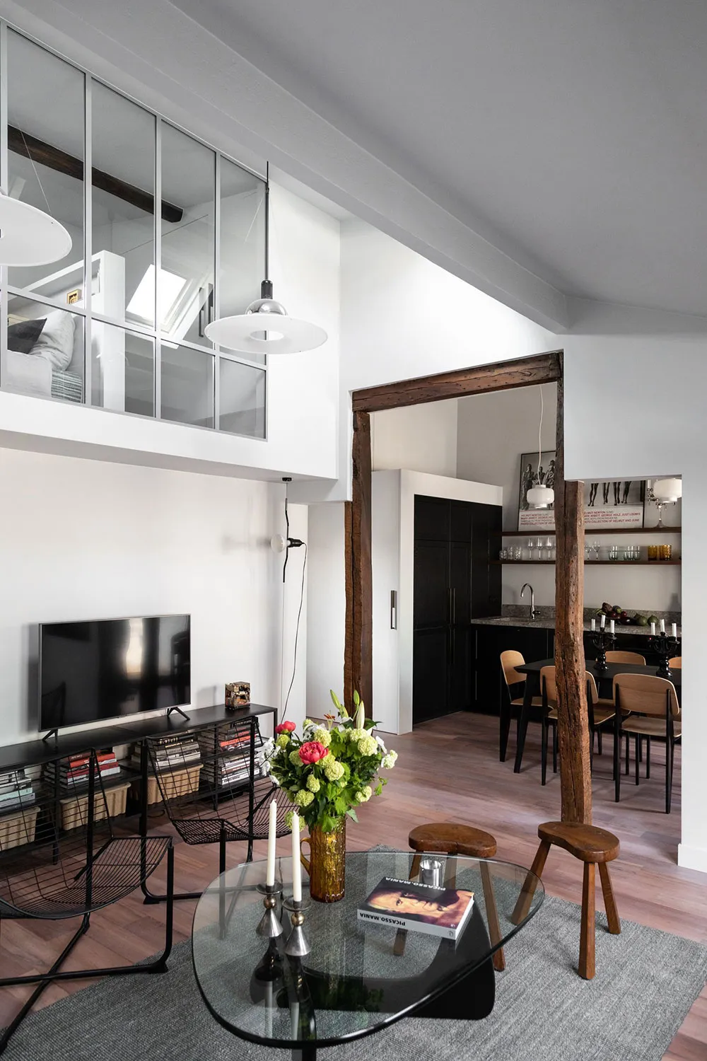 Increíble apartamento blanco y negro en ático en París (45 m²) - Gallery image 3