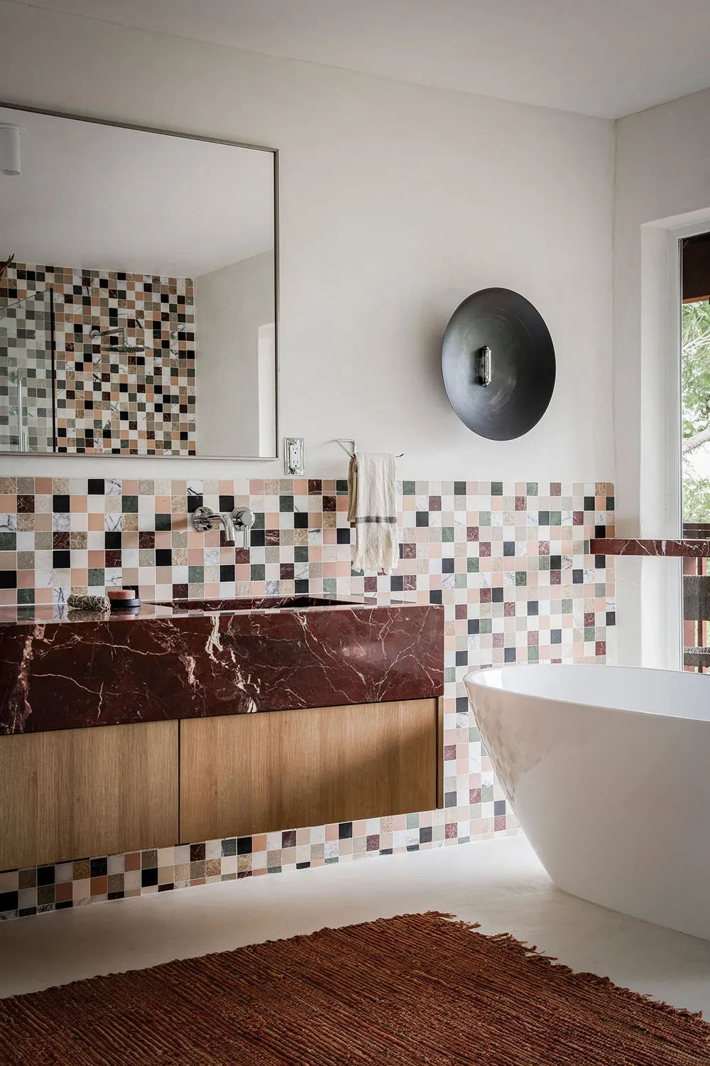 Cozy Modern Design of an Unusual House in California - Gallery image 24