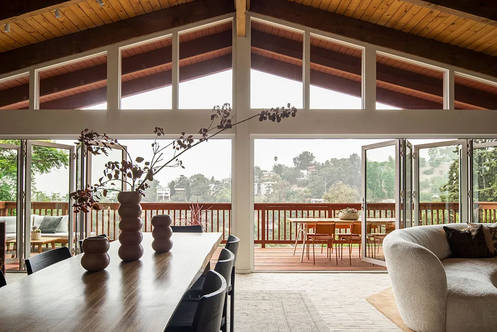 Cozy Modern Design of an Unusual House in California - Gallery image 5