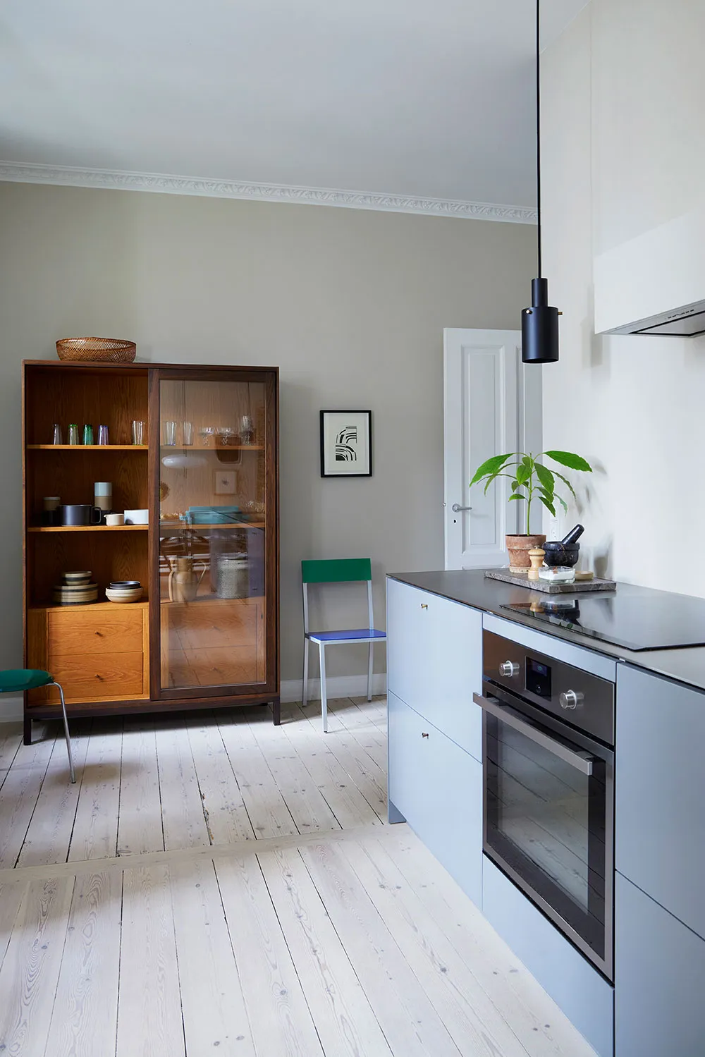 Beautiful Summer Tones in Interior Design of Copenhagen Designer's Apartment - Gallery image 7