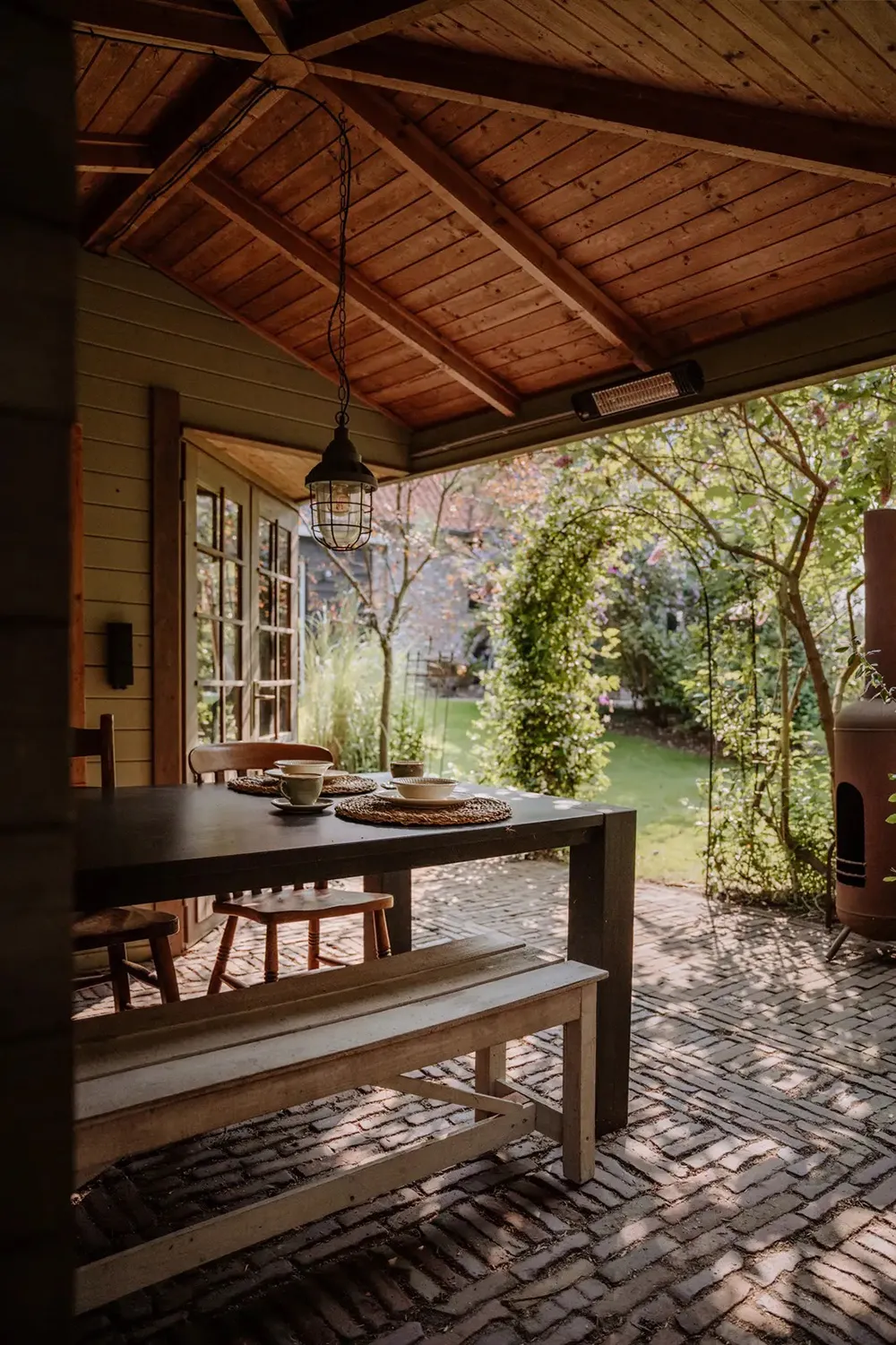Dunkle Böden und traditionelle Charme: Neuer Landhaus-Stil in den Niederlanden - Gallery image 28