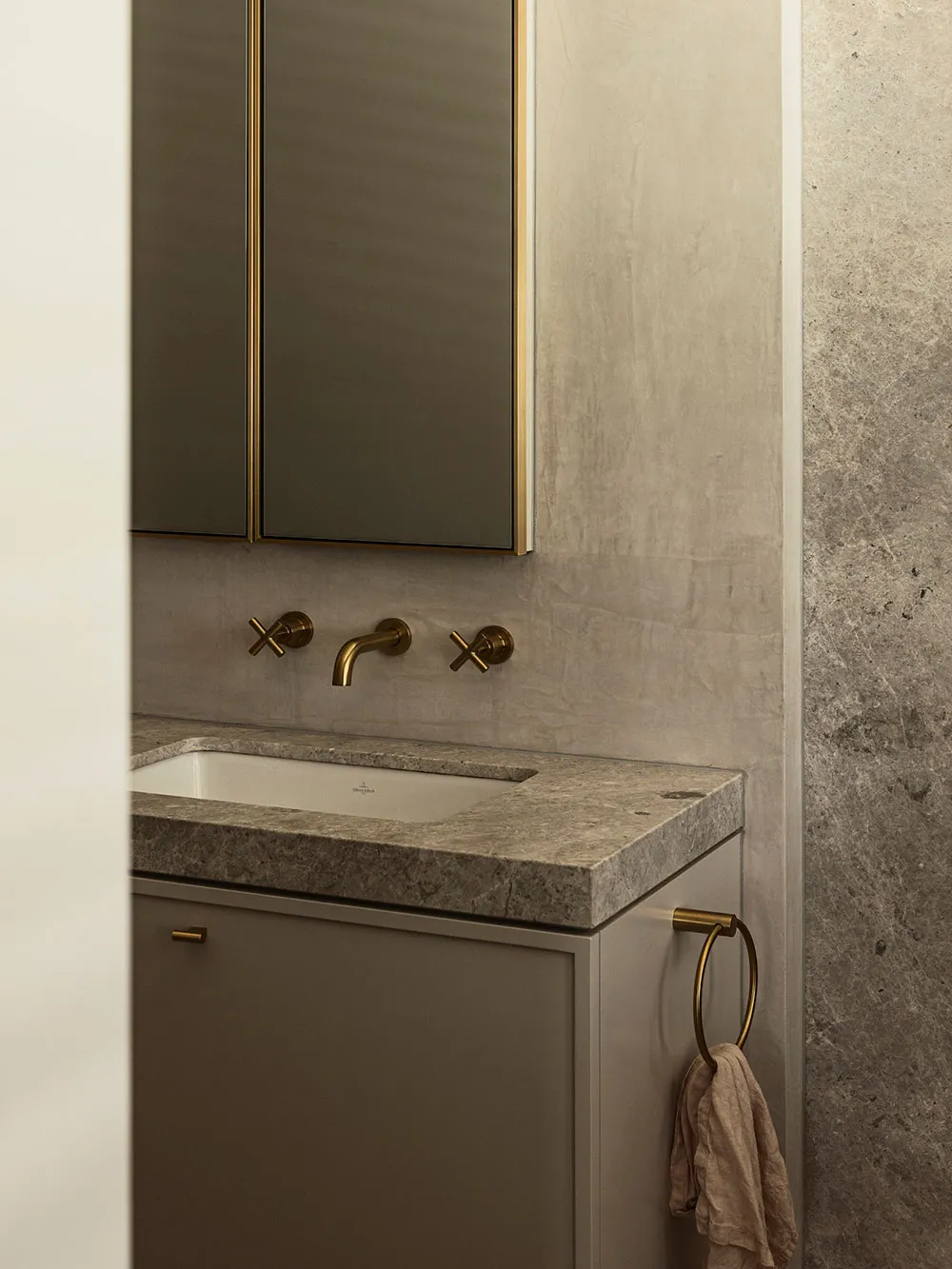 オーストラリアにおけるスタイリッシュなインテリアデザインの背景として、興味深い天井や古典的なディテール - Gallery image 12