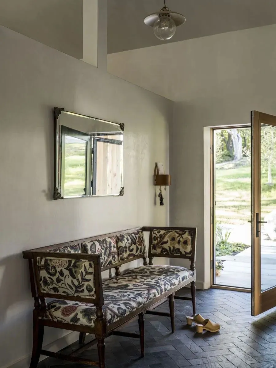 Blühende Wände und gemütliche Atmosphäre: Ein renovierter Bauernhof in den USA - Gallery image 19