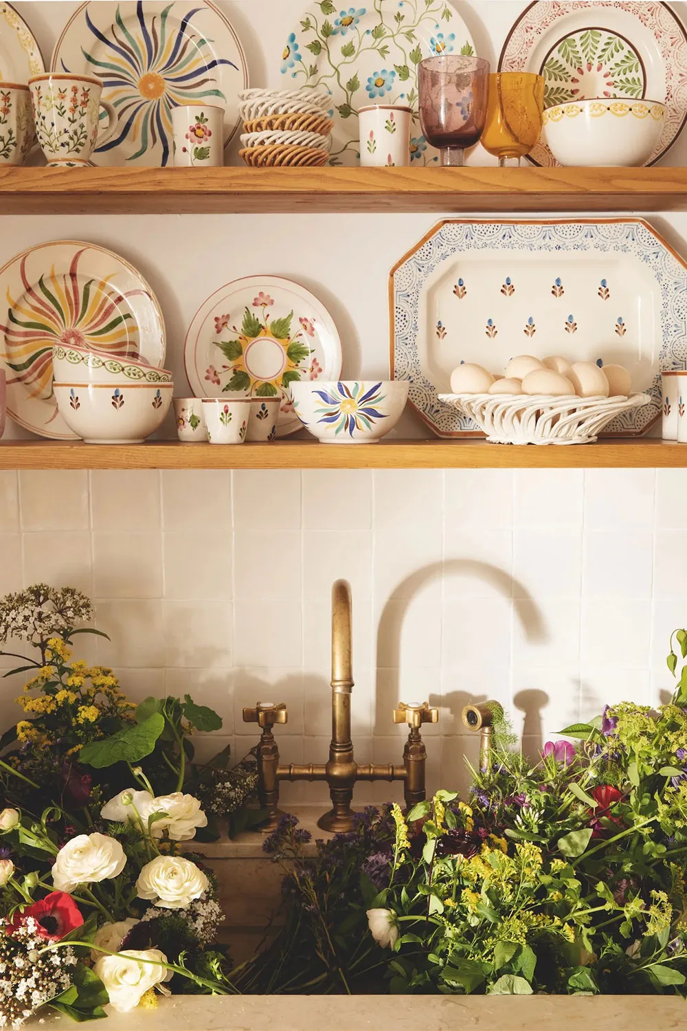 リスボンにある100年前に建てられたデザイナーの家。地元の職人たちによって作られたユニークな装飾が施されている。 - Gallery image 4