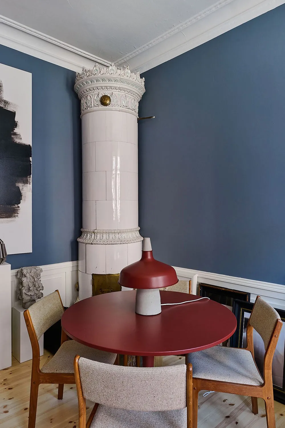 Increíble pequeña apartamento con paredes azules y decoración artística (33 m²) - Gallery image 8