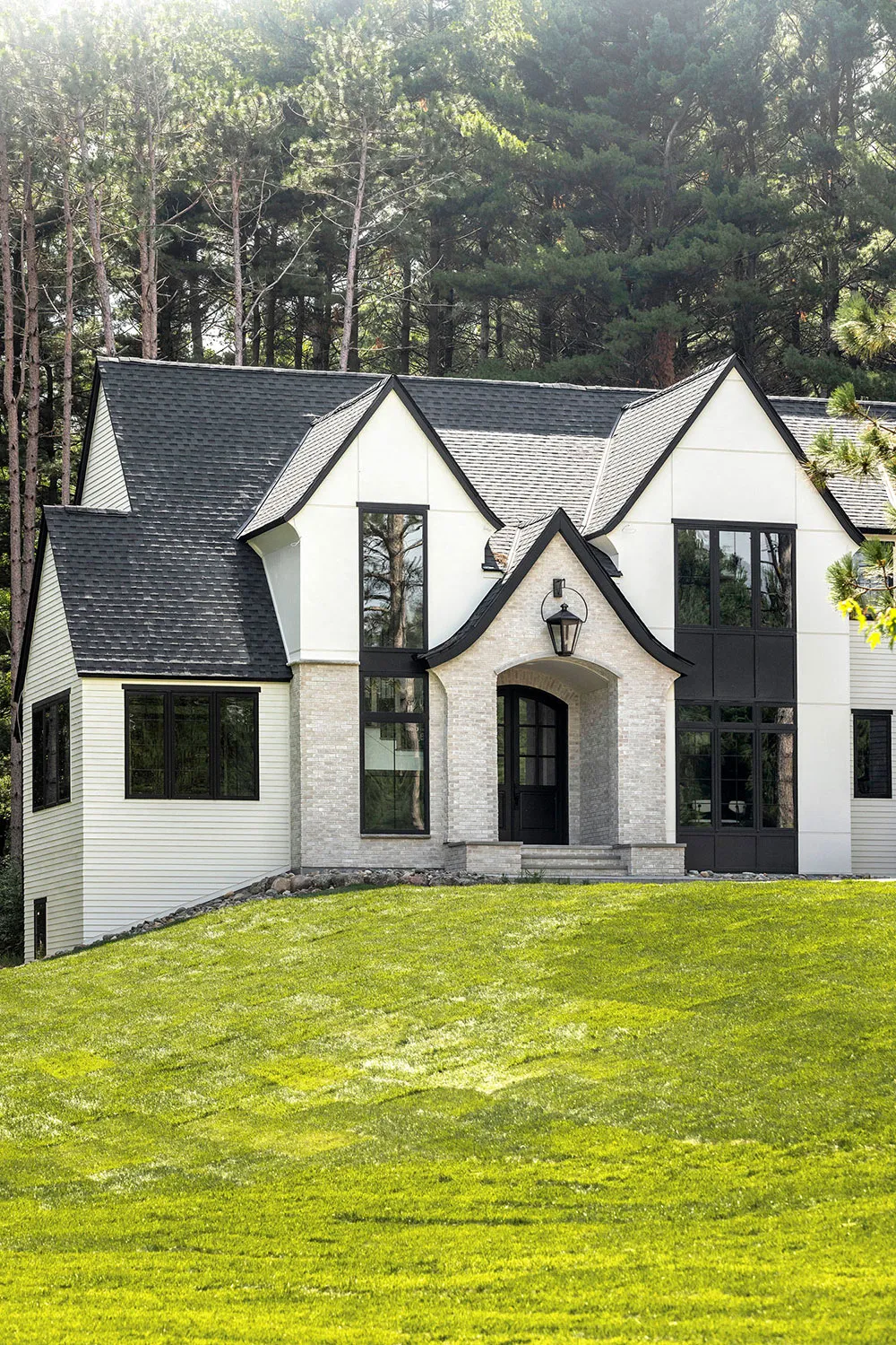 Harmonia tradycyjnego i nowoczesnego w projekcie wnętrza w Minnesoty - Gallery image 1