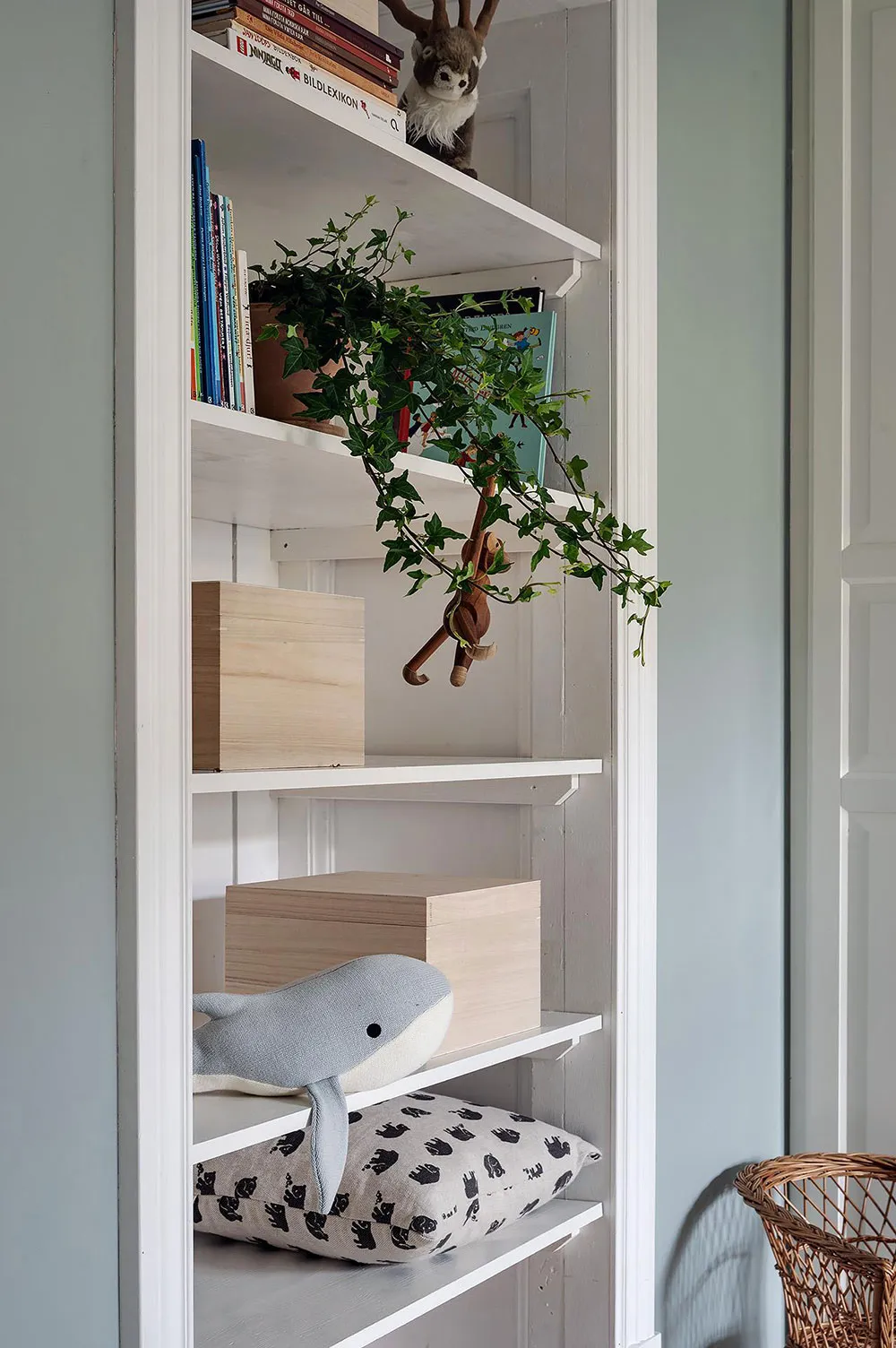 Jasna kwatera w Gotenborgu z odświeżającymi akcentami w paletie kolorów - Gallery image 21