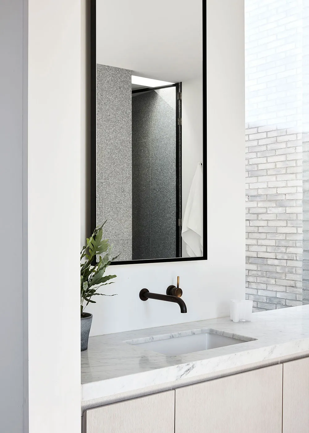 Alt Victorians Haus in Melbourne mit hellem modernem Anbau - Gallery image 12