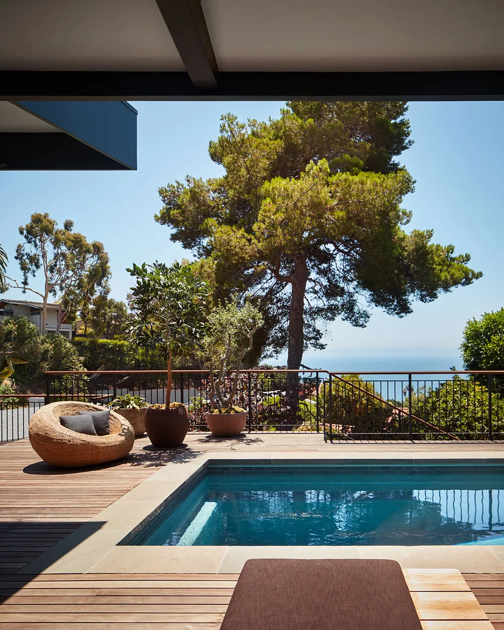 कैलिफोर्निया में मध्य-शताब्दी शैली में घरों का पुनर्निर्माण - Gallery image 1