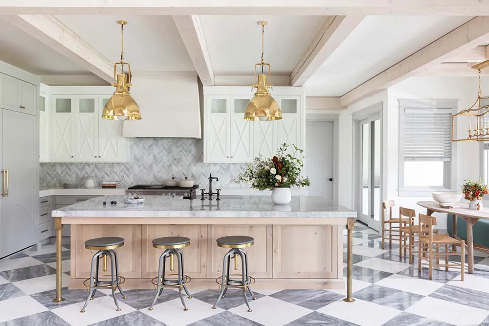 Notes de design français dans les intérieurs d'une villa au Canada - Gallery image 3