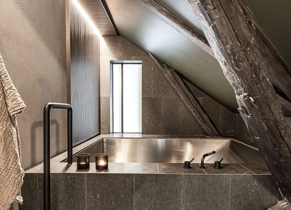 Японские мотивы в просторной мансардной квартире в Швеции - Gallery image 10