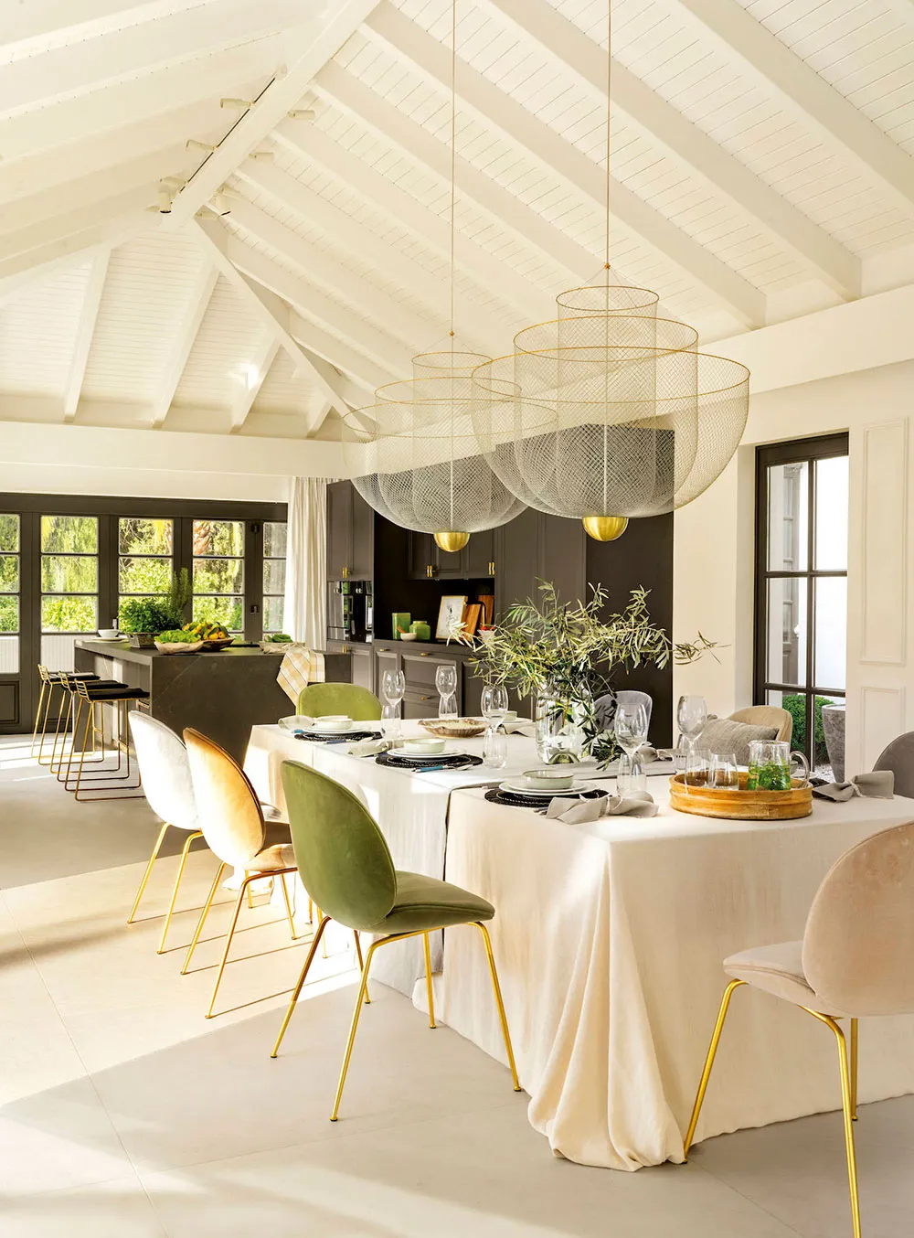 Intérieur élégant et élégant d'une maison moderne à Marbella - Gallery image 3