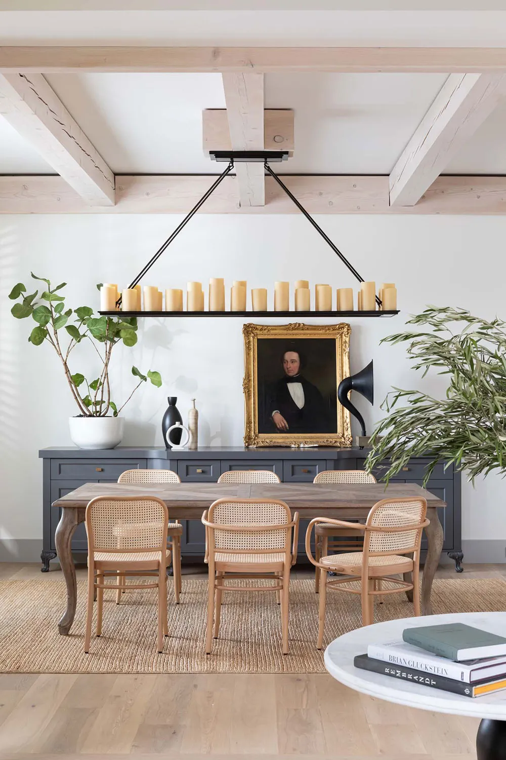 Notes de design français dans les intérieurs d'une villa au Canada - Gallery image 9