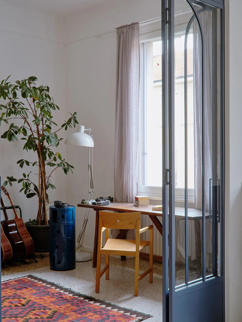 Vivaz familiares con biblioteca en Milán - Gallery image 6