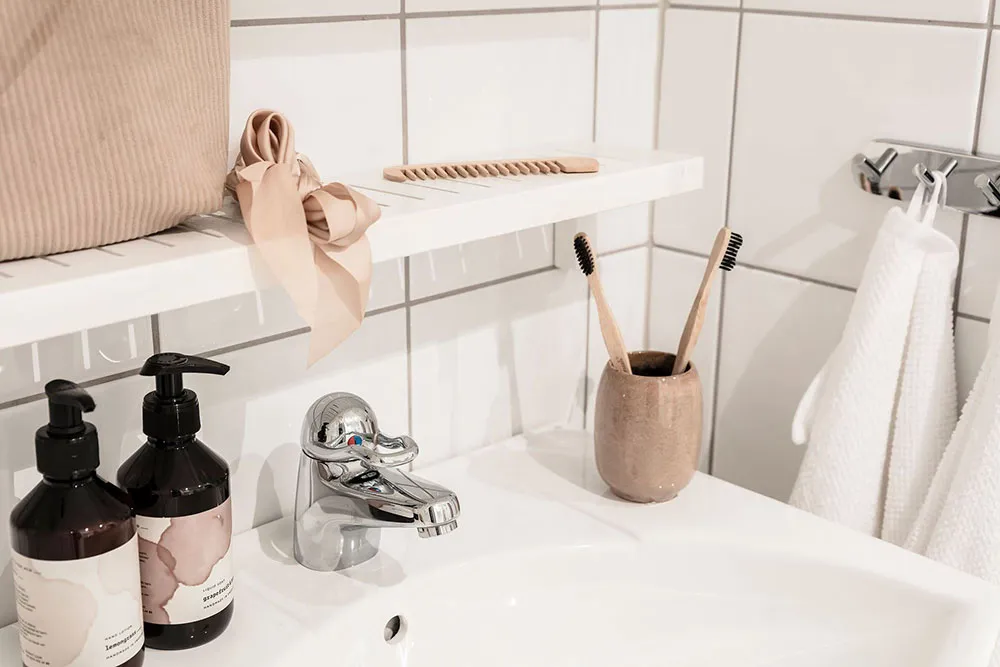 Budgetfreundlicher, aber angenehmer Interior einer kleinen Wohnung in Schweden (36 qm) - Gallery image 28