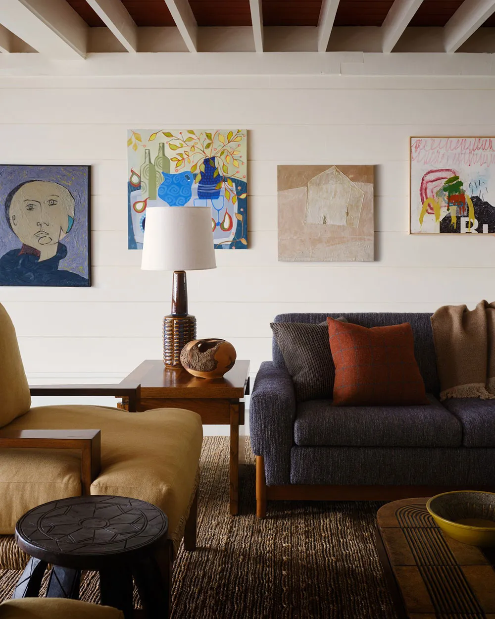 Интересный микс в декоре домика у воды в США - Gallery image 3