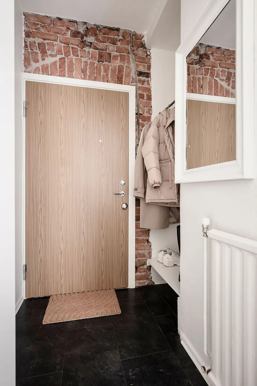 Budgetfreundlicher, aber angenehmer Interior einer kleinen Wohnung in Schweden (36 qm) - Gallery image 29