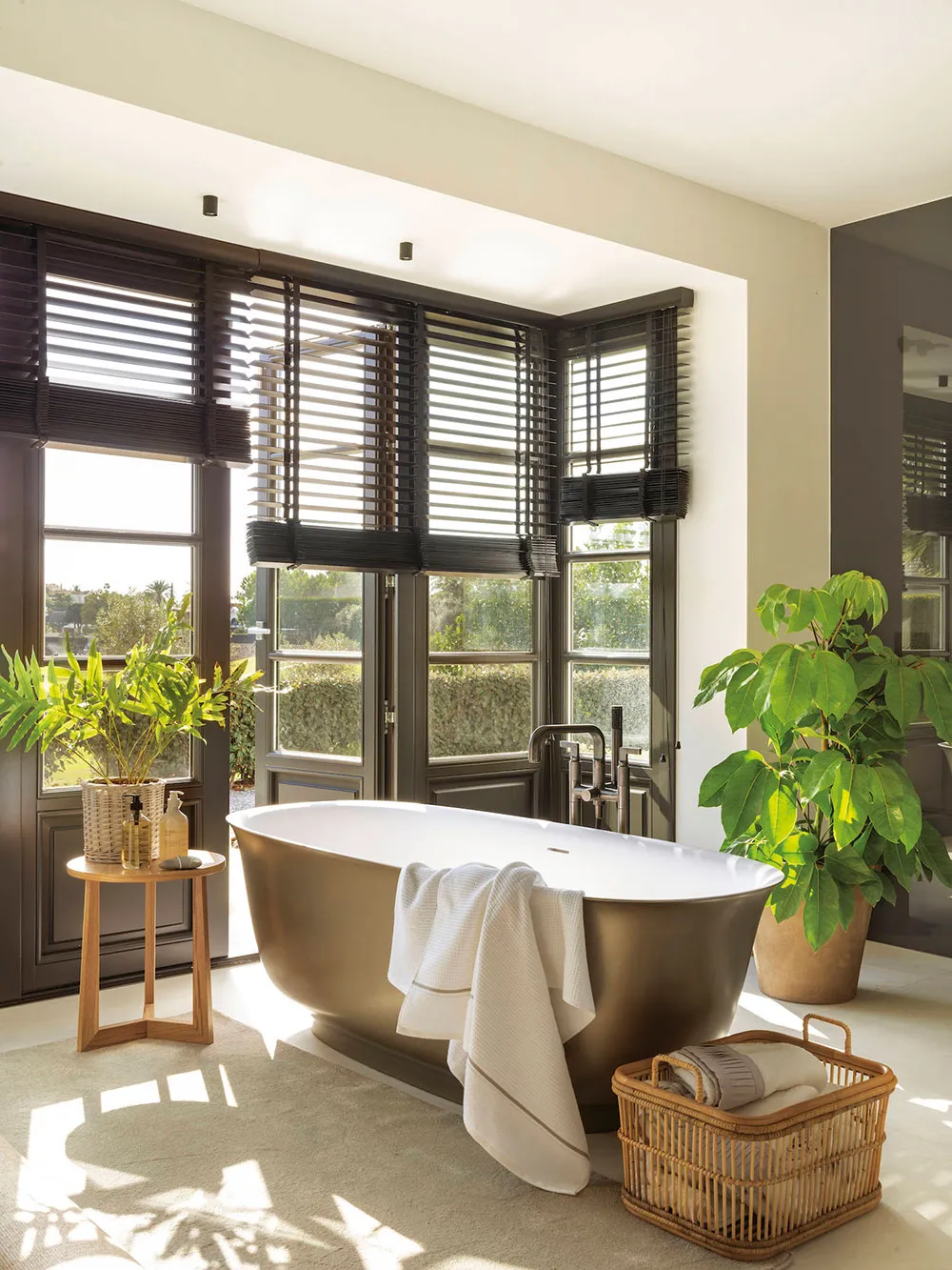 Intérieur élégant et élégant d'une maison moderne à Marbella - Gallery image 8