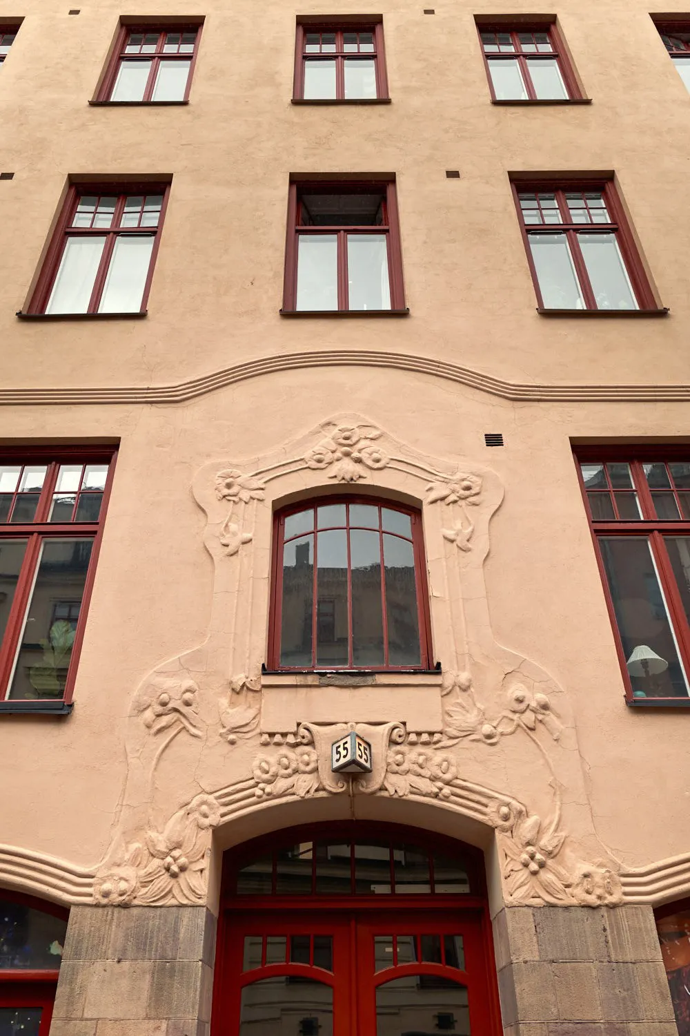 Interior escandinavo luminoso con acentos frescos (78 m²) - Gallery image 24