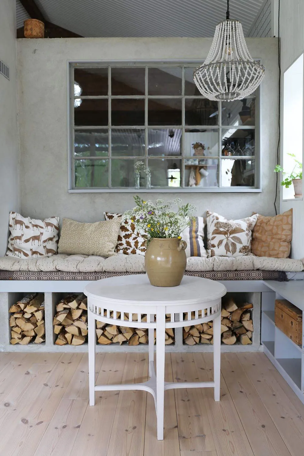 Reizvoller schwarzer Hüttenplatz am Waldrand in Schweden - Gallery image 4