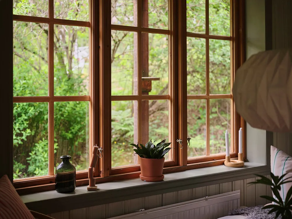 Светлые современные интерьеры старой шведской дачи - Gallery image 25