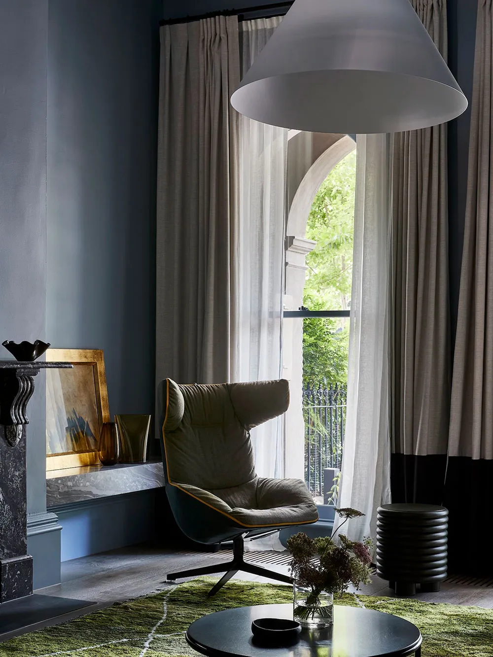 Элегантный современный интерьер в Мельбурне с атмосферной комнатой отдыха - Gallery image 3