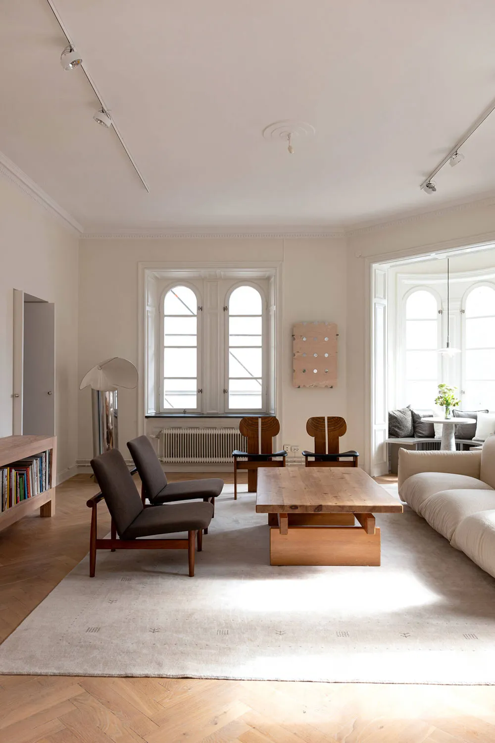 Designmöbel und modernes Kunst: Helle Wohnung in Stockholm - Gallery image 12