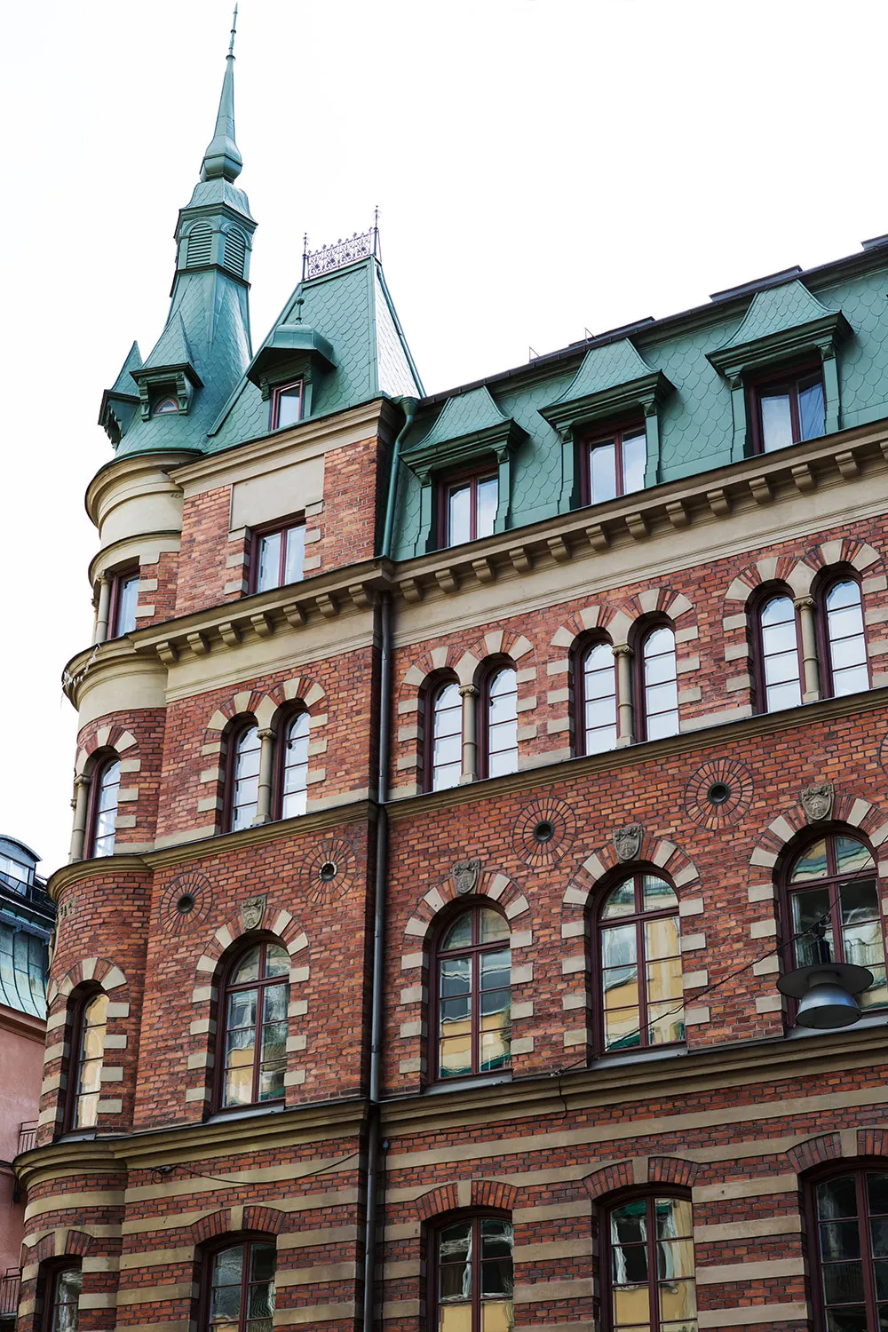 Designmöbel und modernes Kunst: Helle Wohnung in Stockholm - Gallery image 30