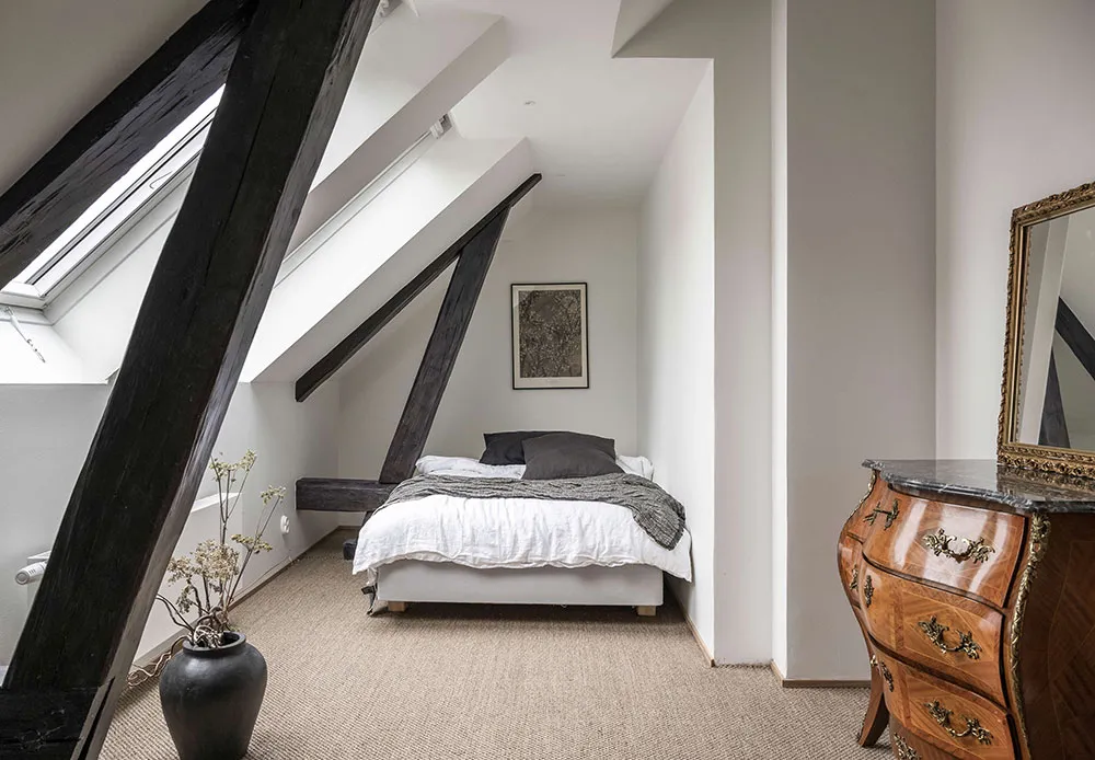 Японские мотивы в просторной мансардной квартире в Швеции - Gallery image 27