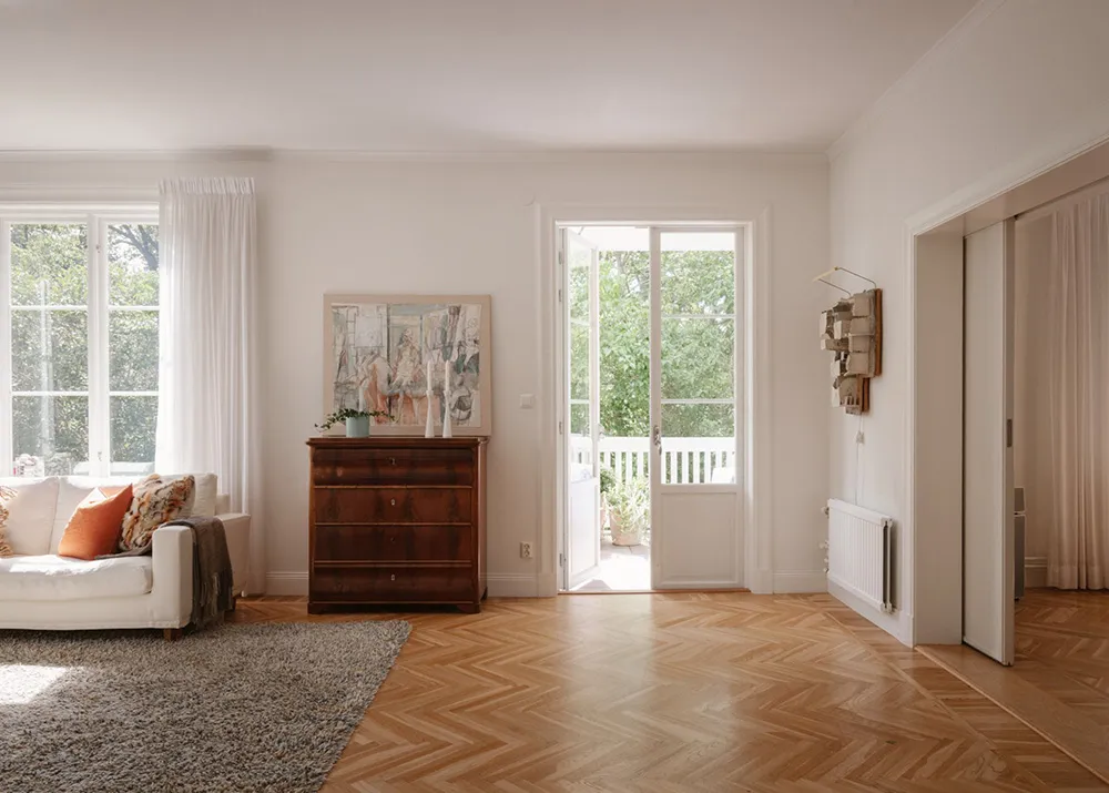 Piękny żółty domek z słończnymi wnętrzami w Szwecji - Gallery image 6