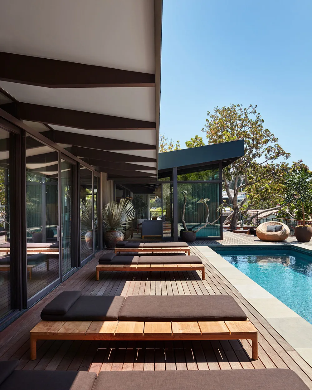 कैलिफोर्निया में मध्य-शताब्दी शैली में घरों का पुनर्निर्माण - Gallery image 15